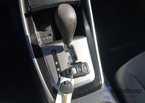 2013 Hyundai Elantra Gls z USA, uszkodzony, nr VIN 5NPDH4AEXDH402399